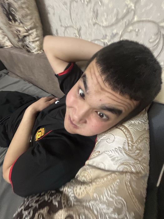 Продам айфон 14.