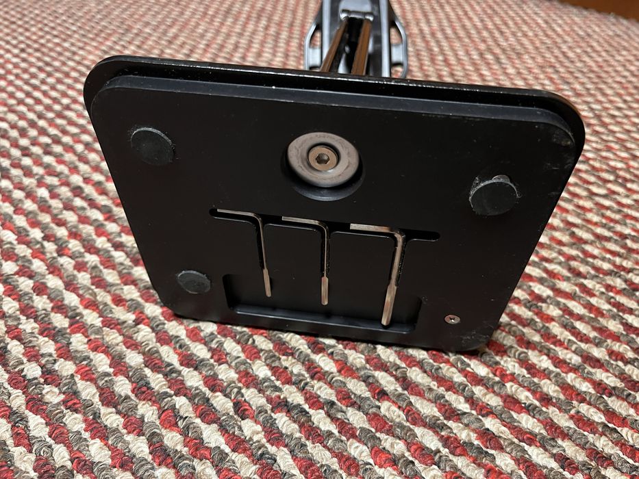 Suport stabil pentru tabletă - stare excelentă