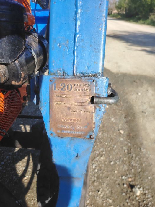 Cupă hidraulică tractoraș