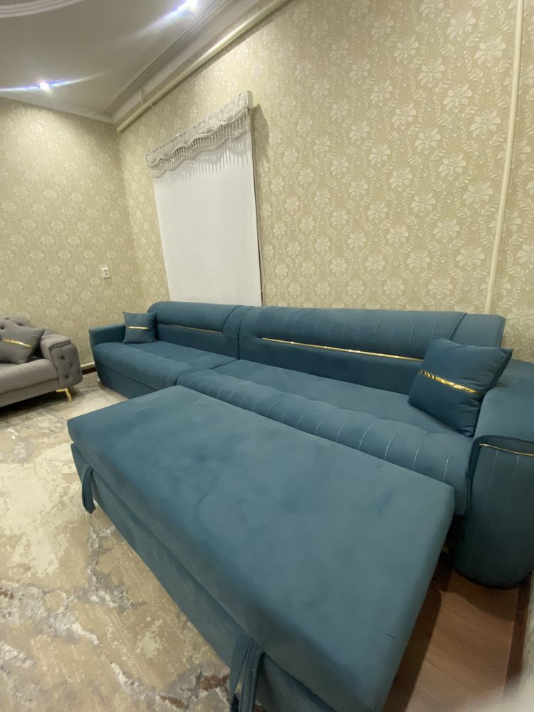Продается диван новые