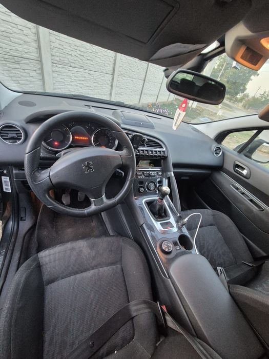 Peugeot 3008 2011
