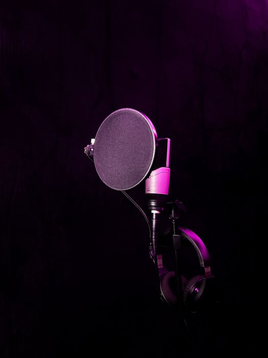 Студийный микрофон