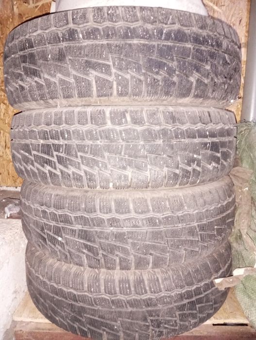 Покрышки зимние 14 R