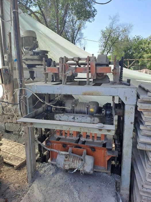 Шлакоблок ускуналари сотилади комплект/ Шлакоблок аппарат, мешалка