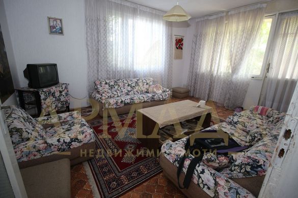 Къща в Пловдив, област-гр.Перущица площ 70 цена 52000