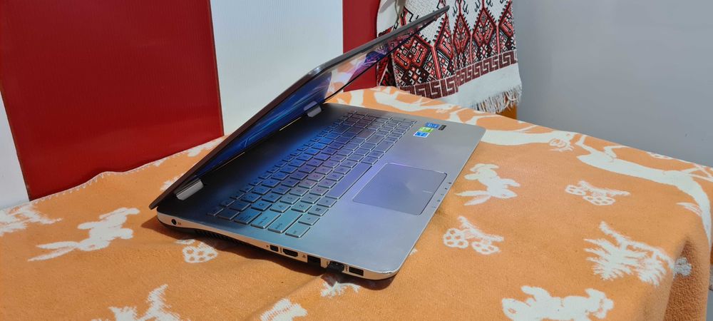 ASUS i7 cu 8 gb ram = 500 lei