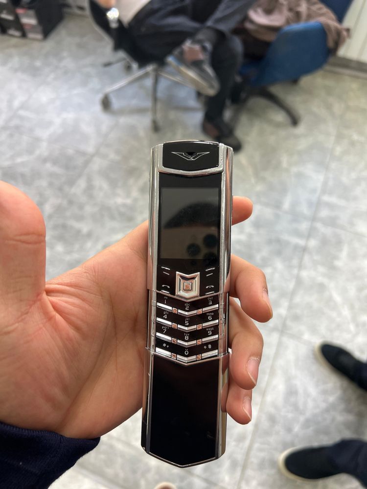 Vertu сатылады Продается Vertu
