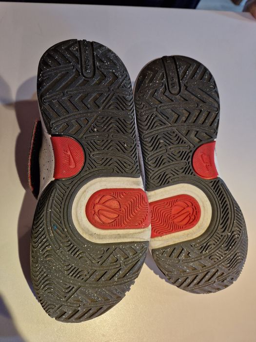 Pantofi baschet Nike