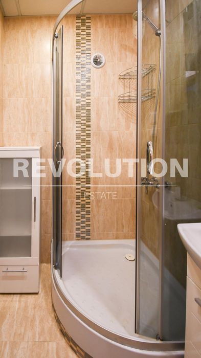 Дава се под наем Тристаен апартамент в София, Лозенец - 84 кв.м за 818 € - Снимка #11