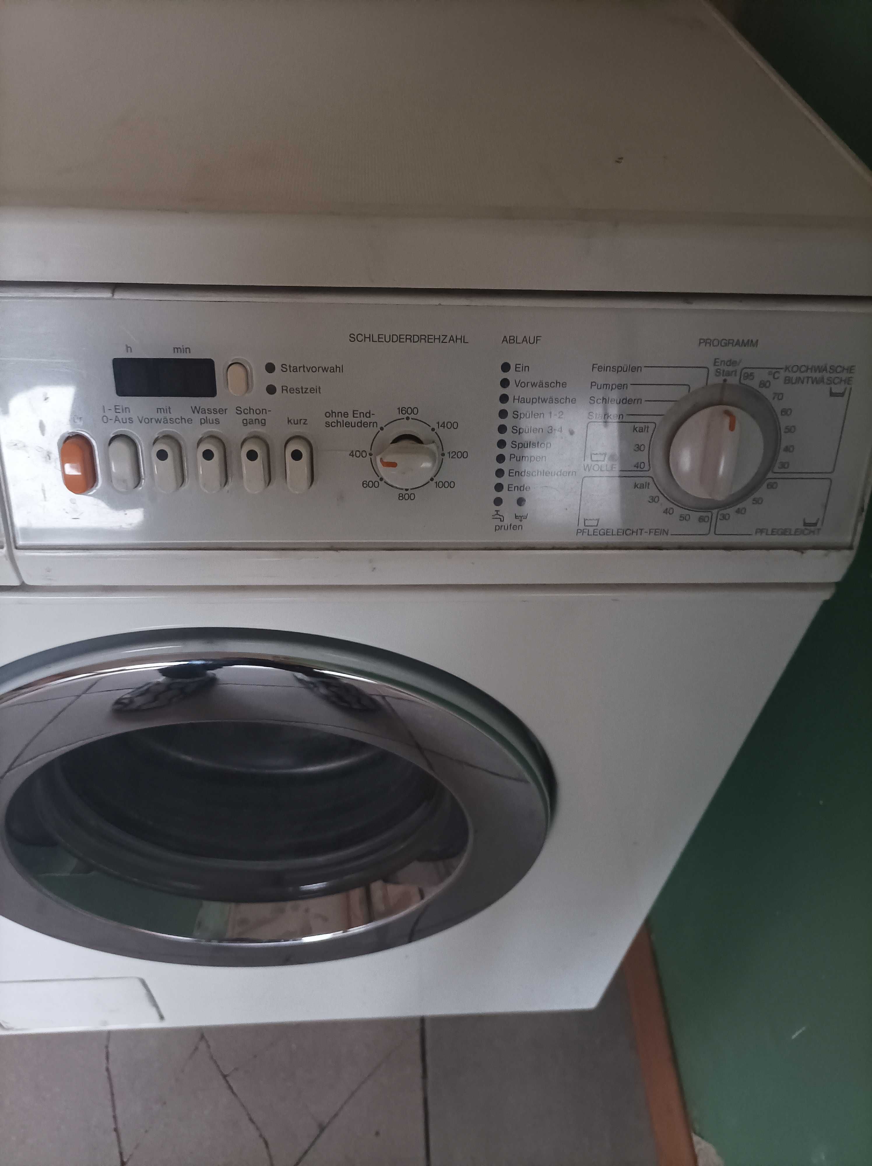 Продавам пералня Miele