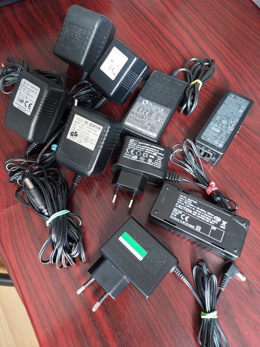 Adaptoare,alimentatoare toate la 70 lei