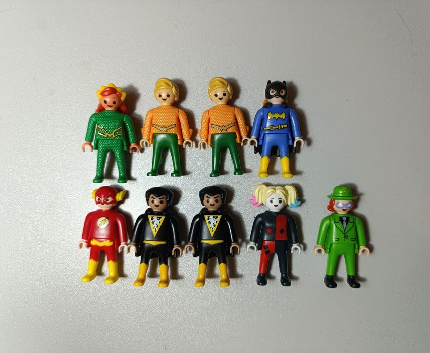 Продаю Kinder DC Playmobil