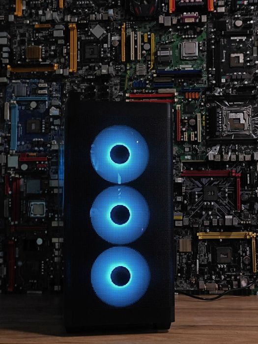 Мощный компьютер Ryzen 7 9700x/Ozu32 d5/RTX 4070ti 12g/SSD 1T