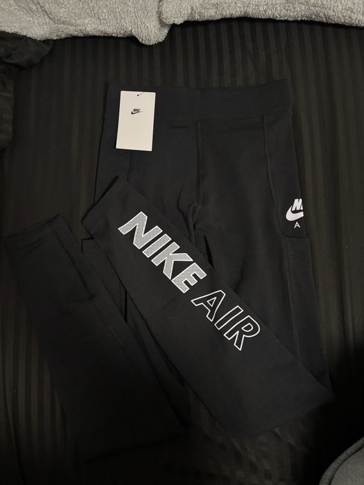 Nike Дамски клин Air Tight Fit High Tail Black