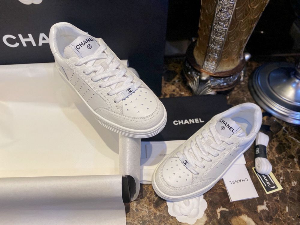 Adidasi Chanel