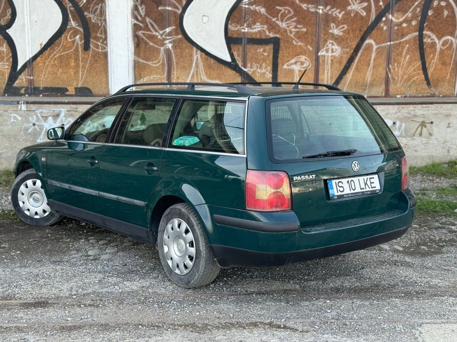 Vând passat 1.6 bezina
