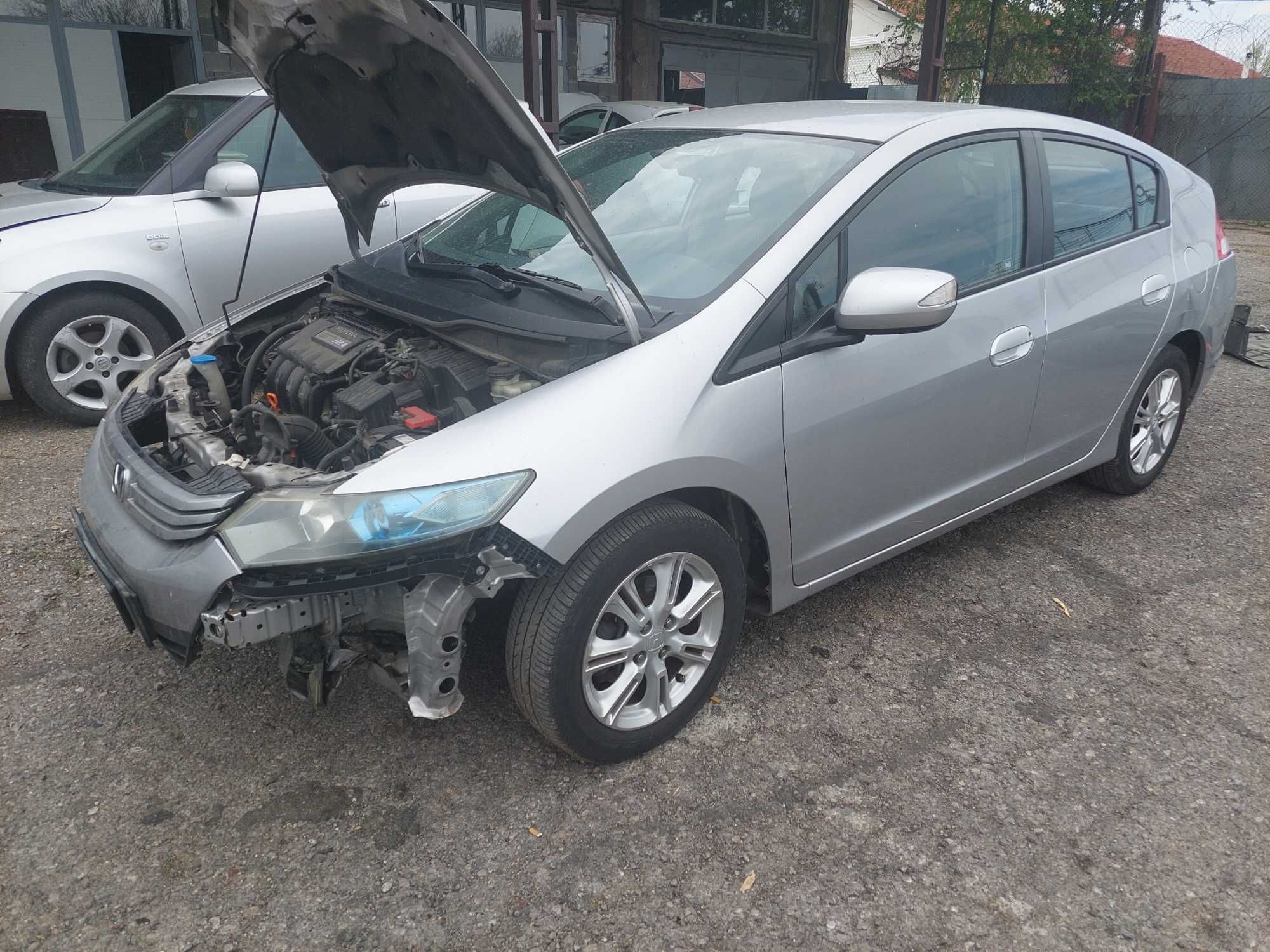 Honda Insight 1,3 i Хонда Инсигхт Хибрид на части!
Август 2009