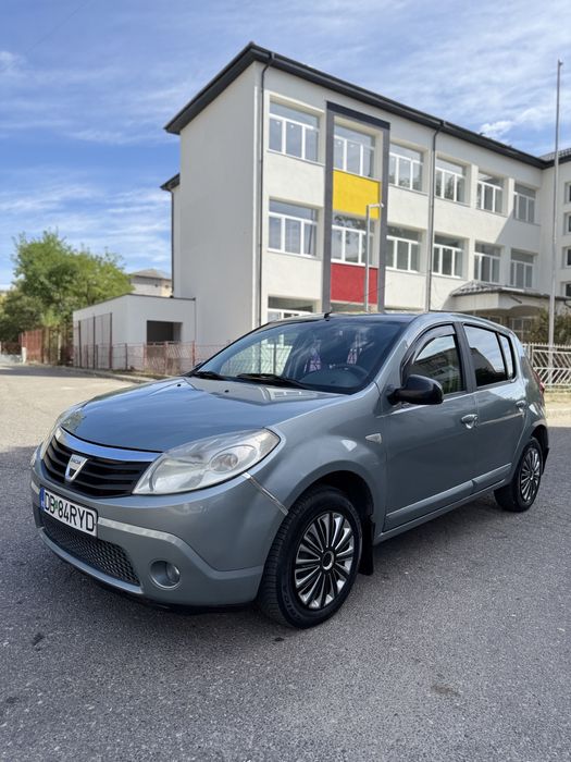 vand dacia sandero 1.4 benzina + gpl