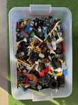 Cutie Lego (mare parte lego ninjago toate figurinele)