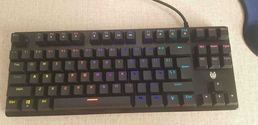 Tastatura mecanica A+ K75