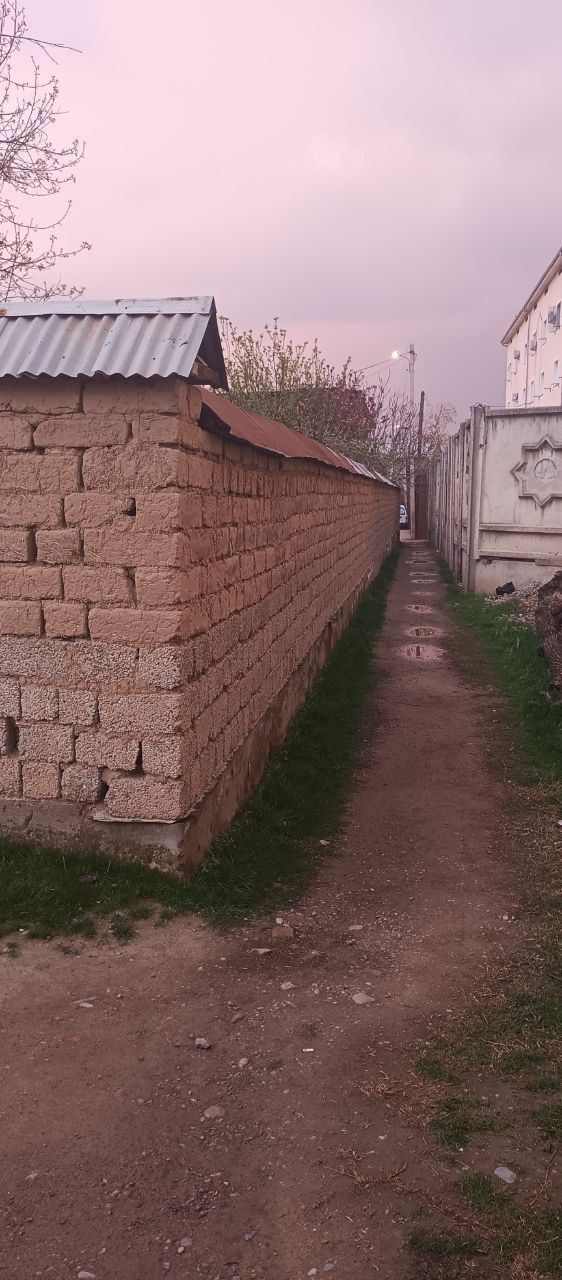Участка сотилади СРОЧНО Арзонга Тупикда