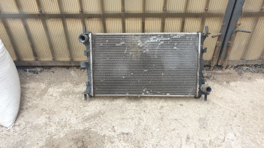 Radiator apa Ford Focus, 1.6 benzina ,1.8 diesel