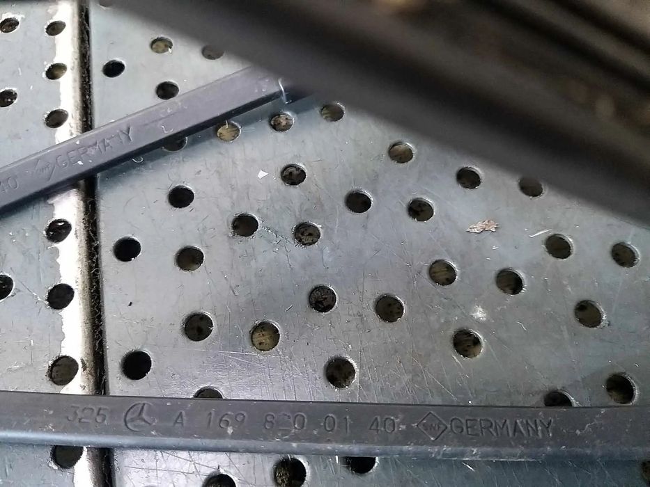 Set brate stergator mercedes b class w245 a1698200240 a1698200140