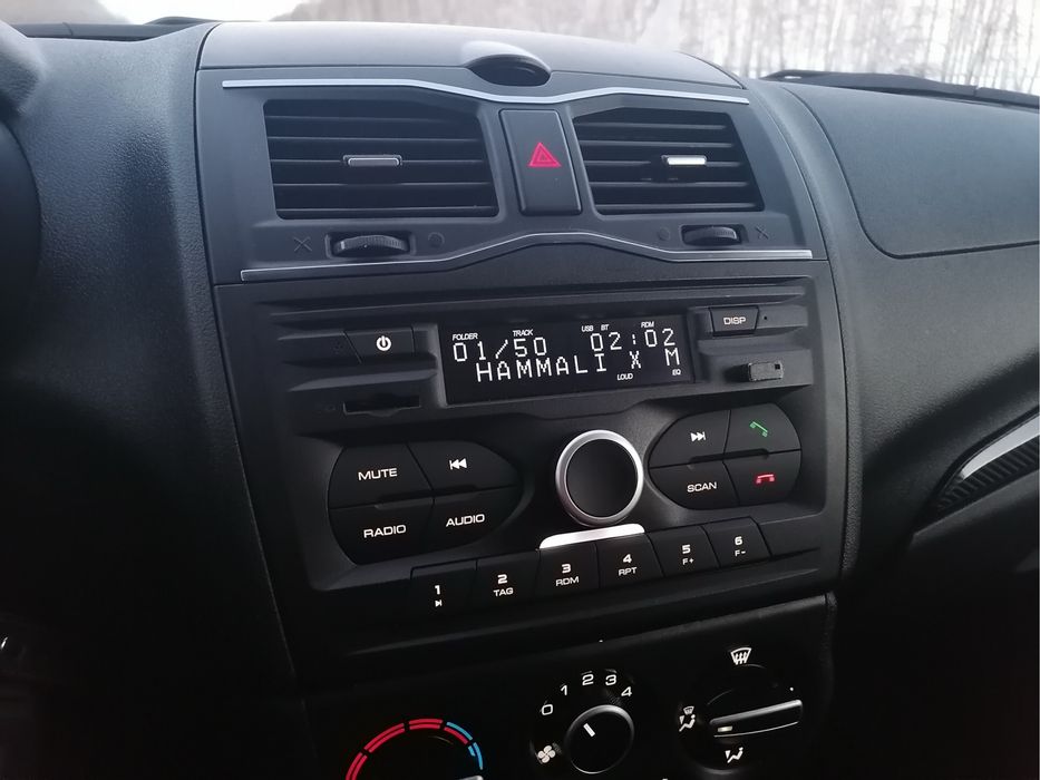 Продам магнитолла гранта фл