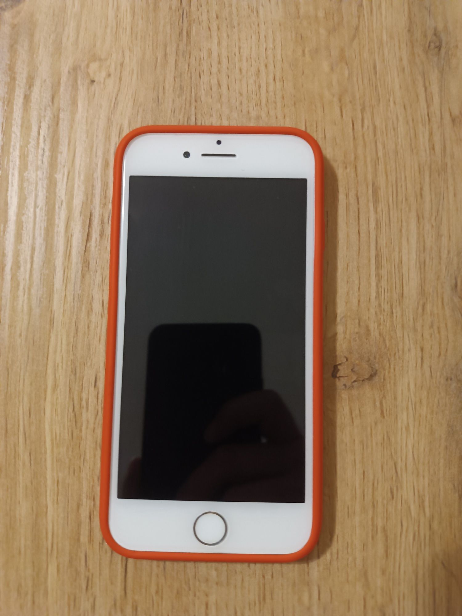 Iphone 7 заключен