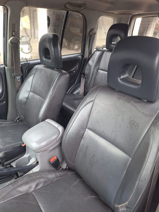 Vând Suzuki grand vitara