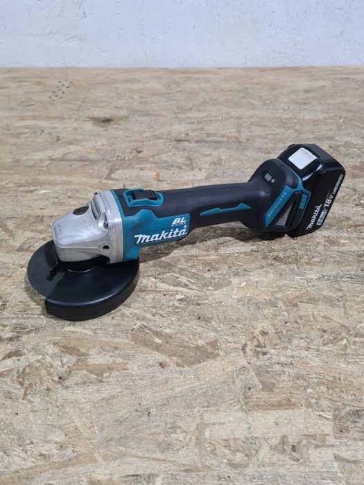 Flex brushless Makita DGA504
