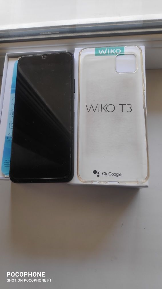 Продам смартфон WIKO