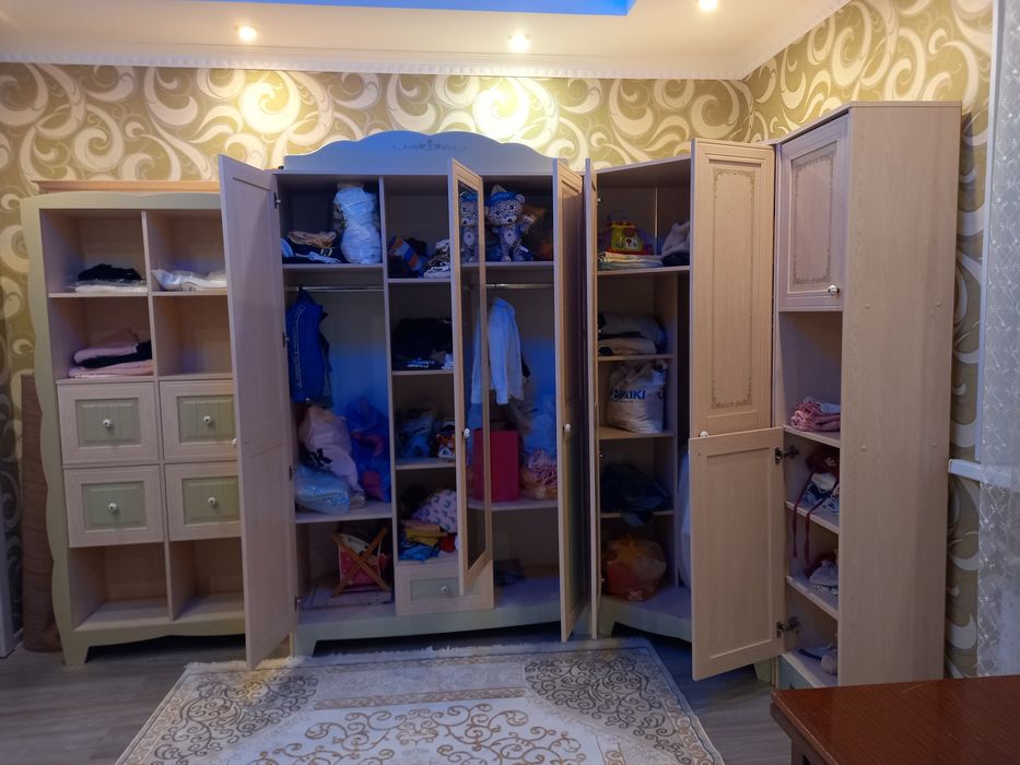 Продам детскую гарнитуру