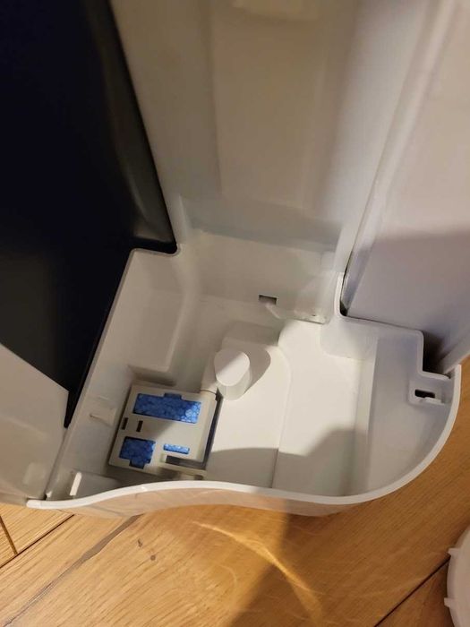 Purificator de aer Sharp KC-D50EUW, functie de umidificare activa