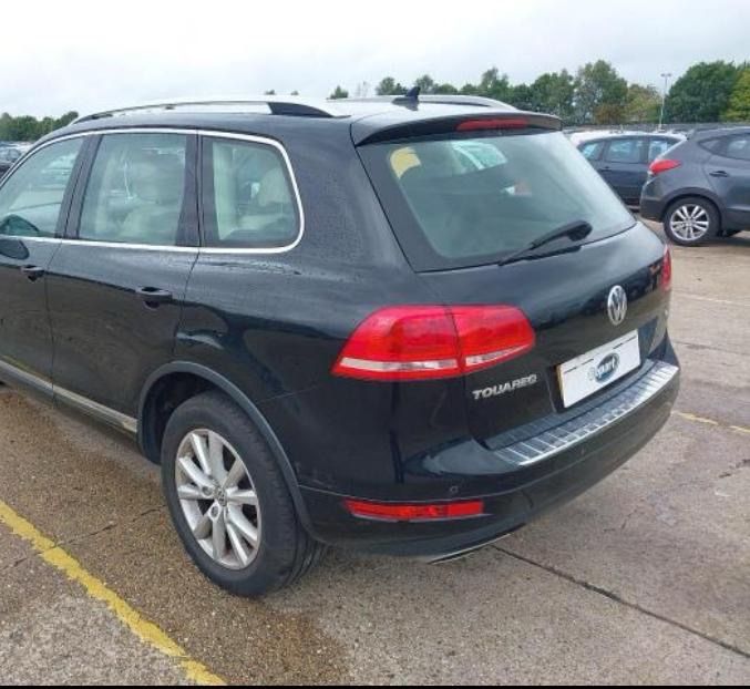 Dezmembrez touareg 7p 3.0tdi cas casa bara capota aripi grup