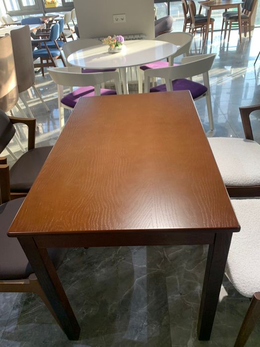 Продам столы и стулья из натурального дерево