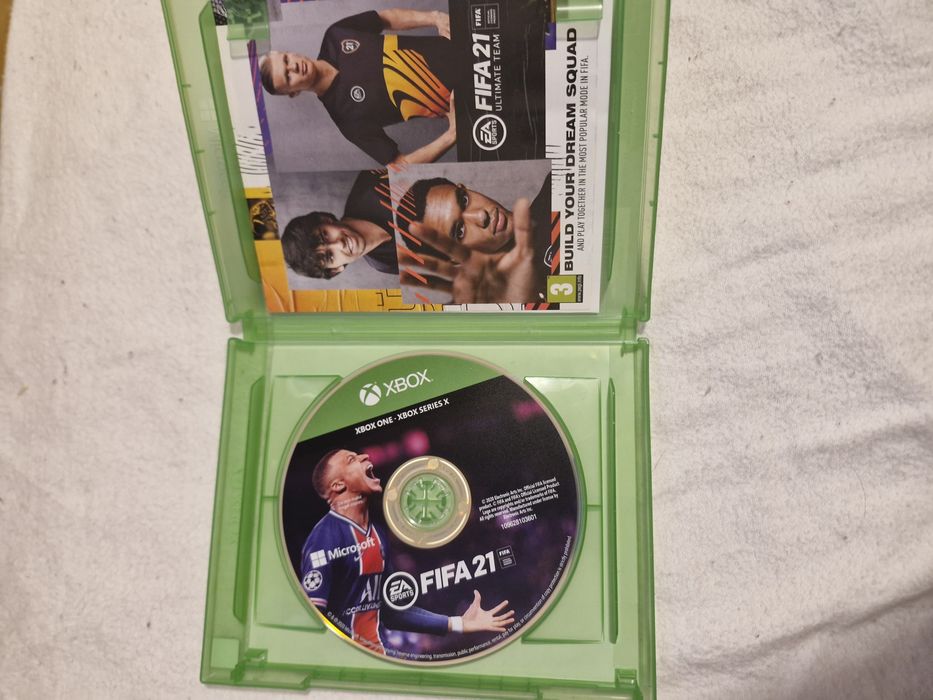 Joc xbox fifa 21 vand sau schimb cu jocuri de p4/ps5