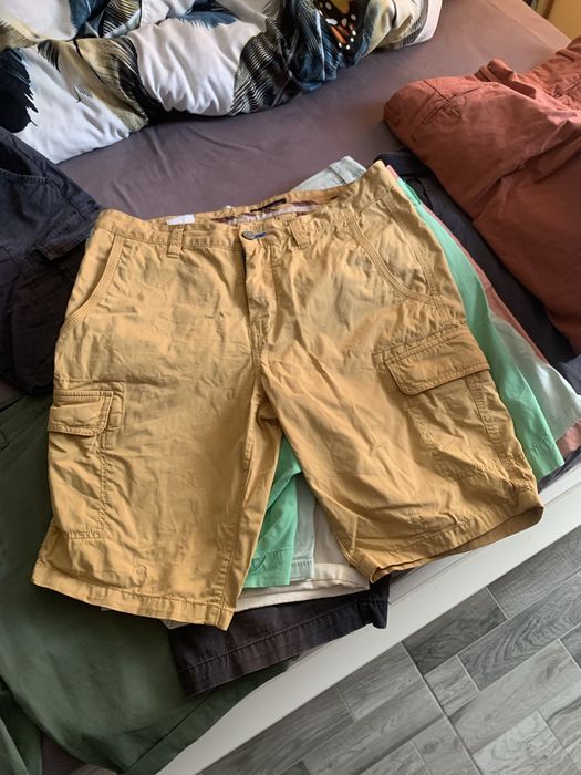 Pantaloni scurti marimea M