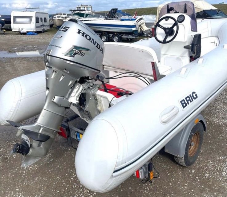 Лодка RIB BRIG Falcom 450, Honda 25hp, колесар