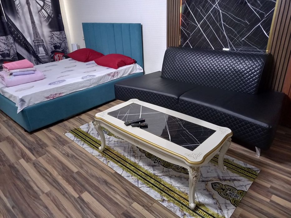 Ночь 8000 / ,бектурганова 30 ,болашак