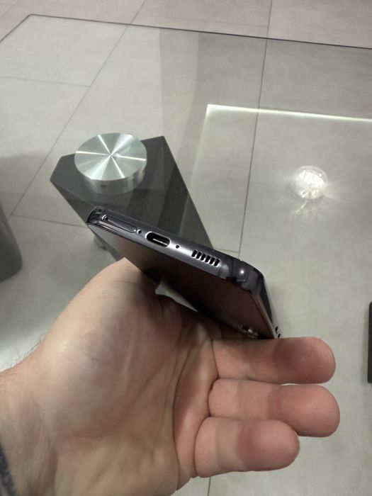 Samsung S23 phantom black 128GB • pata neagra display •