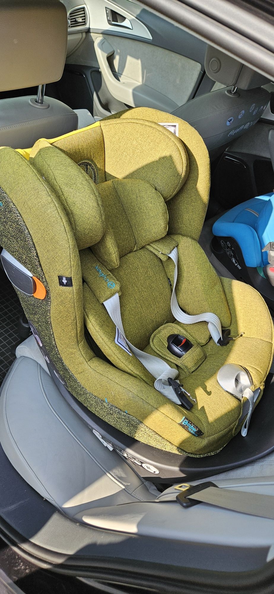 Scaun auto Cybex Platinum Sirona Zi i-Size Plus pentru copii, 0-4 ani