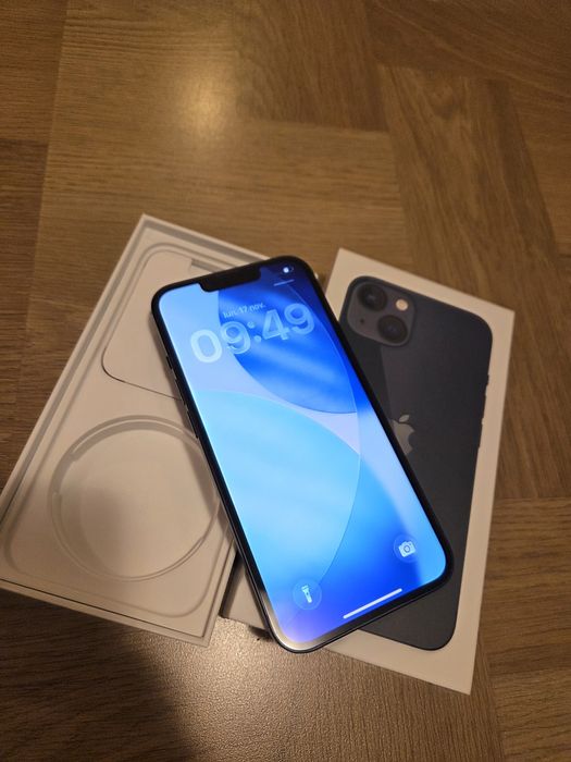 IPhone 13 128GB midnight black