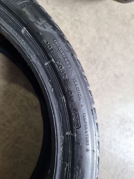 225/40/19 Bridgestone 2бр DOT 2023