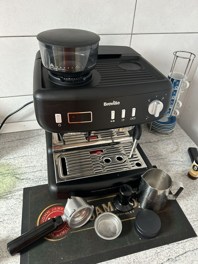 Esspressor Breville Manual Barista Max+