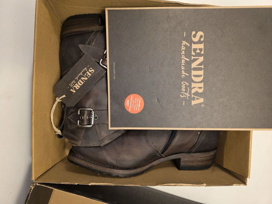 Оригинални кожени ботуши