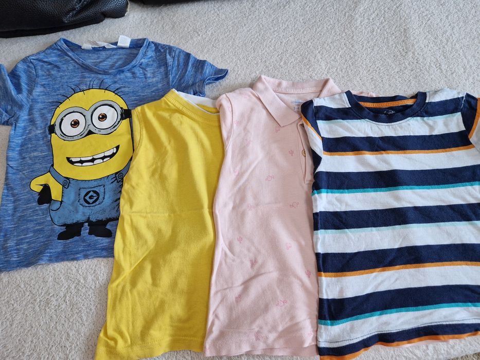 Vând tricouri copii