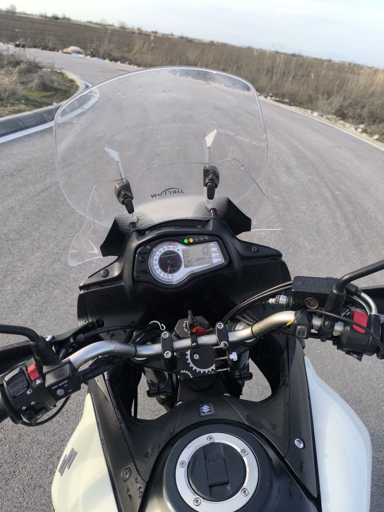 Suzuki v strom 650