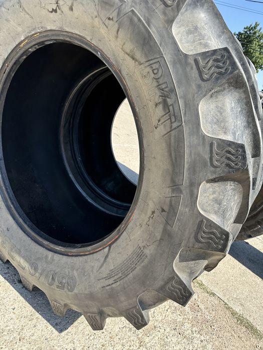 650/65r38 bkt tractor