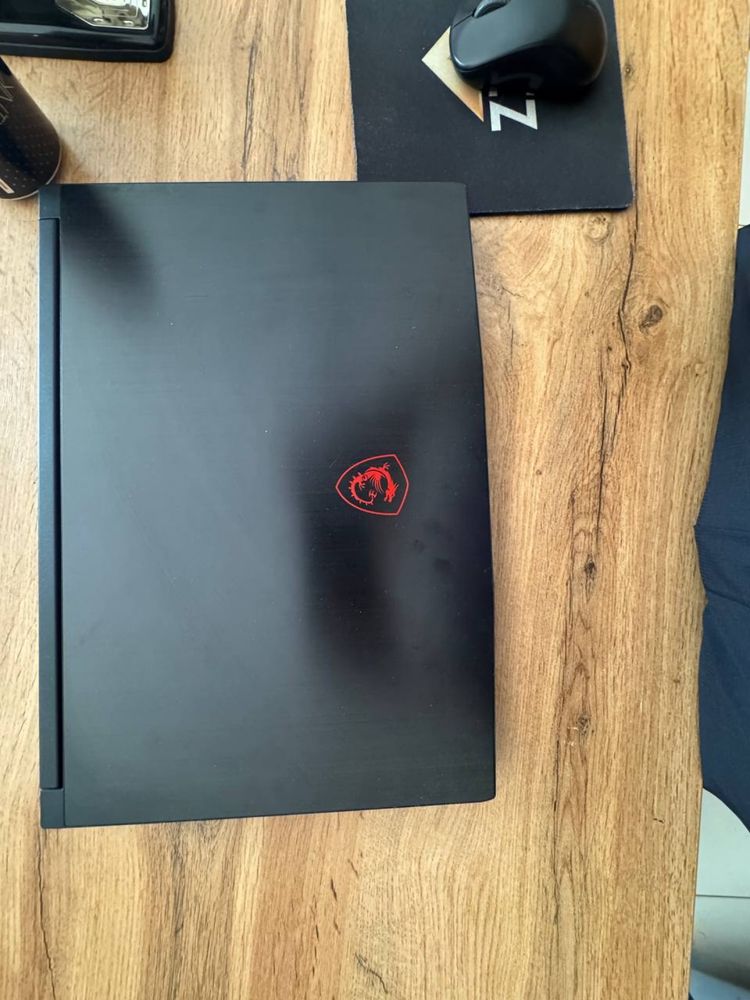 noutbuk MSI core 5